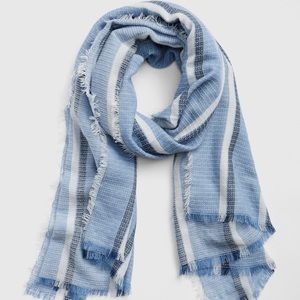 Gap Women’s Oversized Scarf NWT